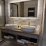 Neo Premium * Sarvar